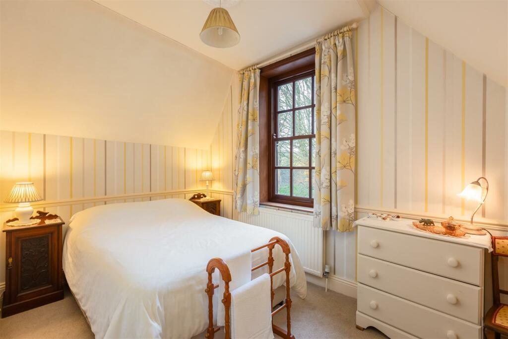 York Road 49 Bedroom 3-1.jpg