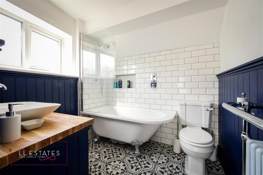 Clwyd Cottage-25.jpg