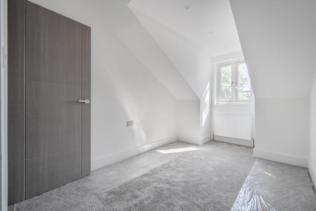 1348533-4-68baeae...