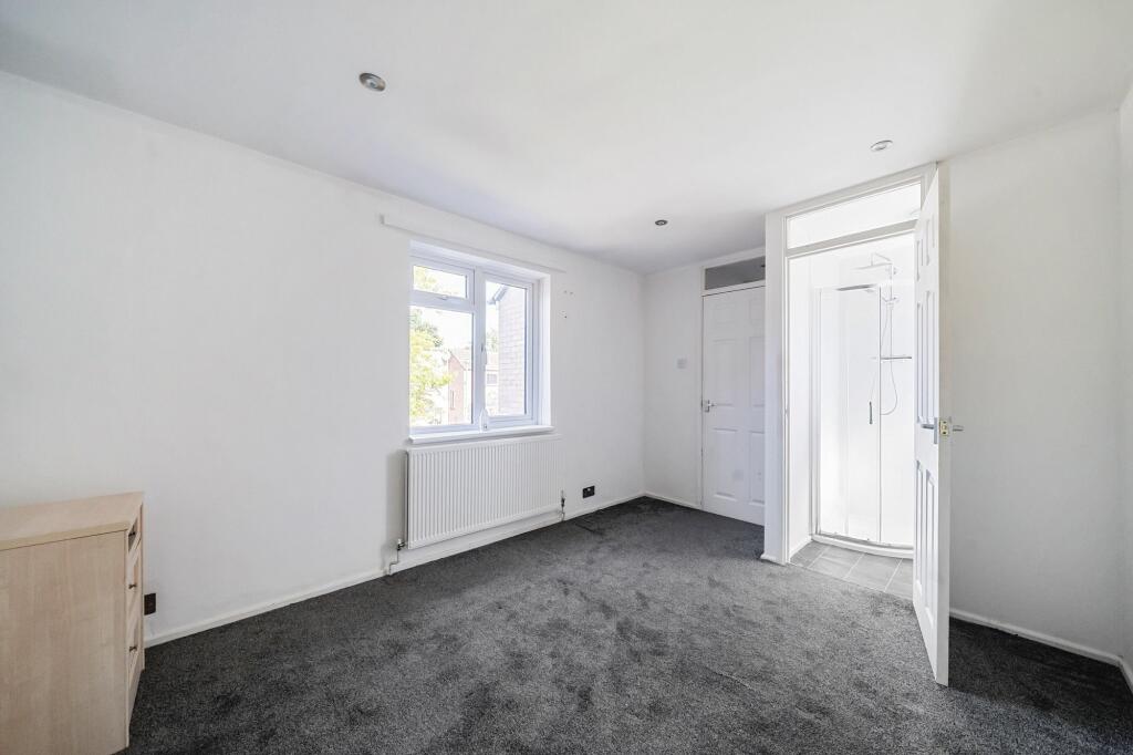 Principal bedroom