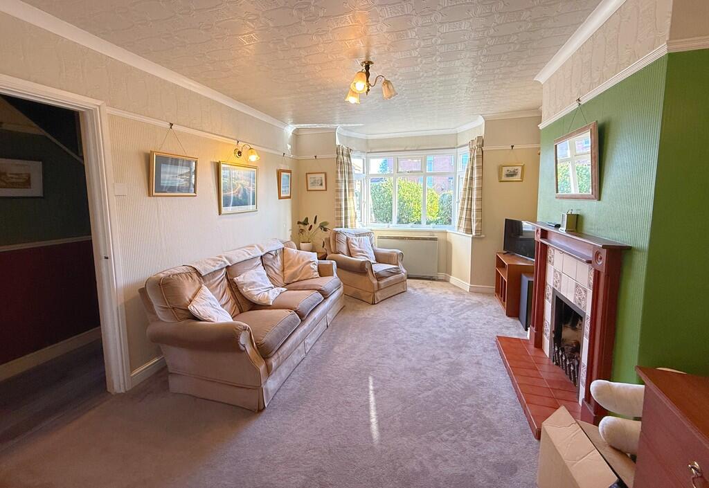 Lounge from Diner...