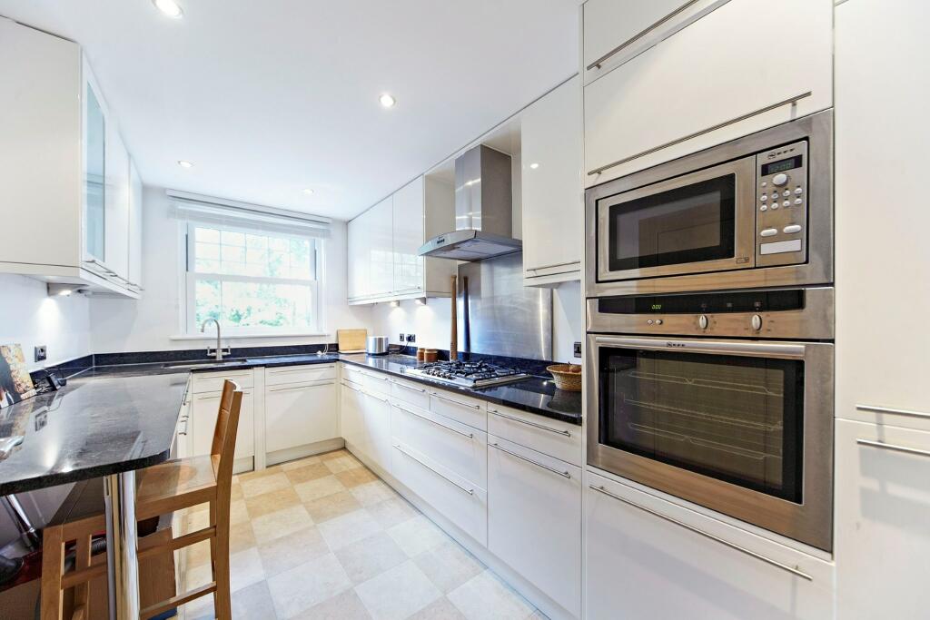 Kitchen/Breakfast Ro