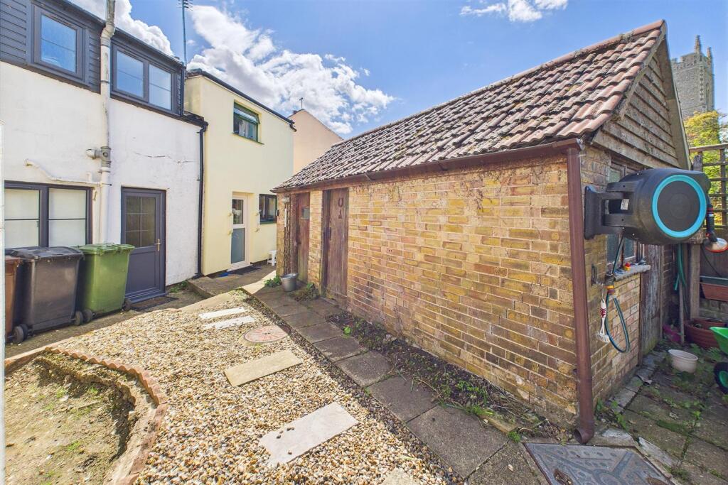 Outbuilding