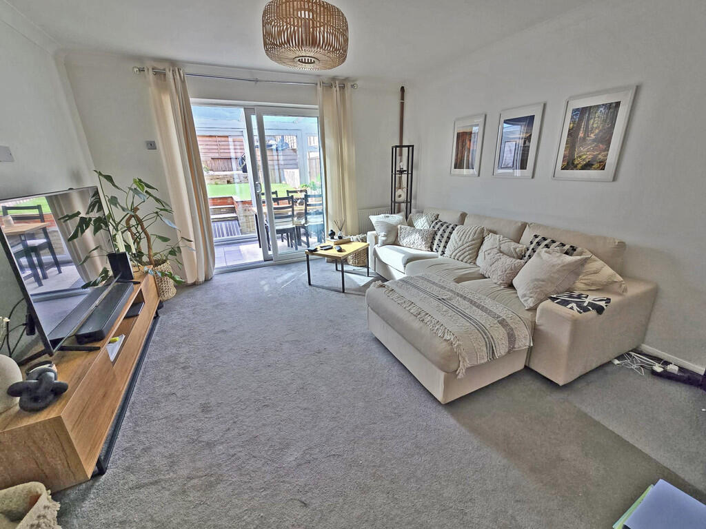 Living room (2)