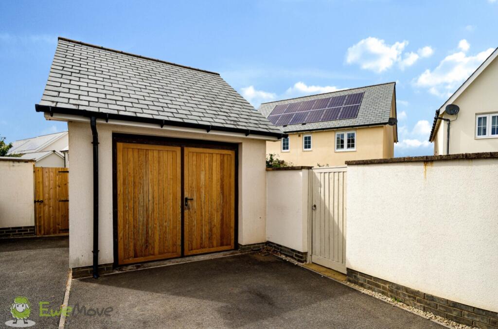 8c37f14a-711d-403e-b7c9-9fa3635d1d94