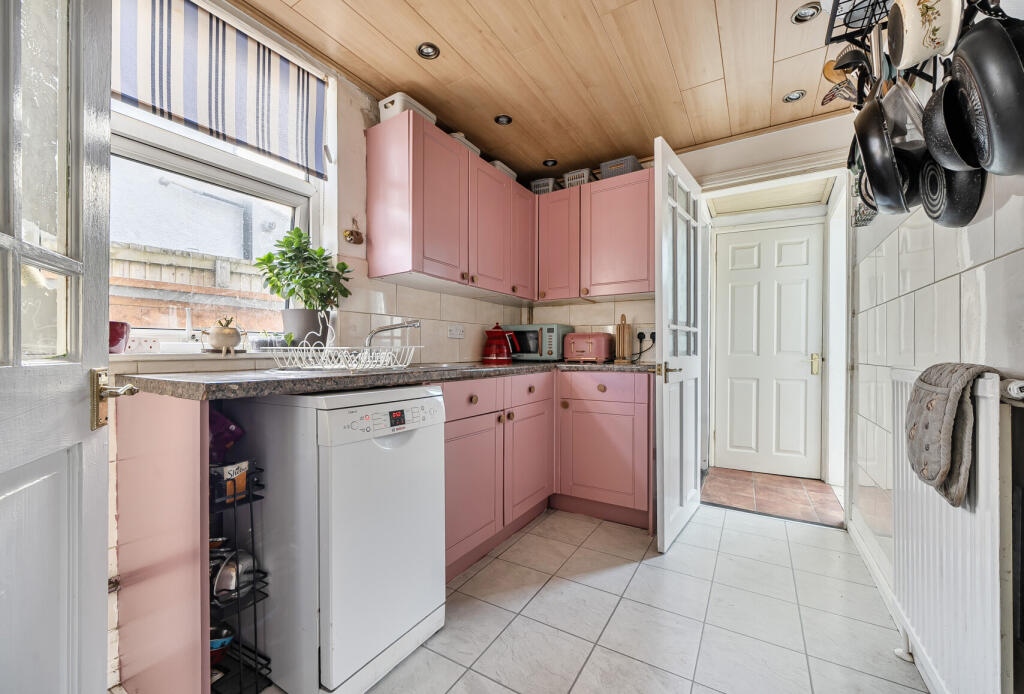 1388154-6-69493dc...