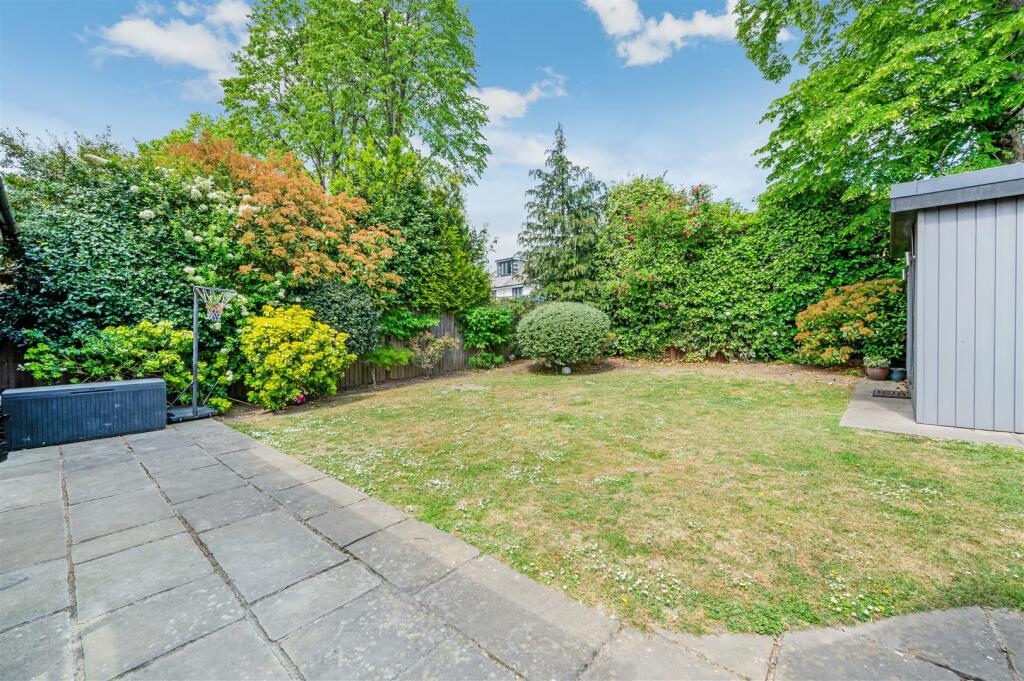 MELBURY GARDENS, 86B-15.jpg