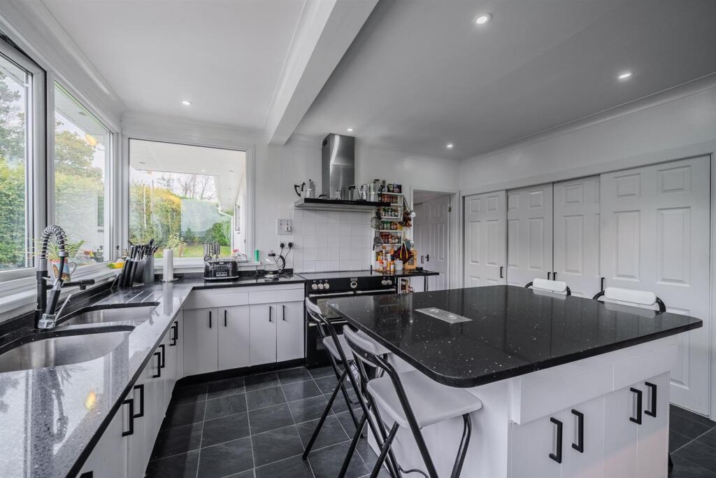 1 Parc Close-39.jpg