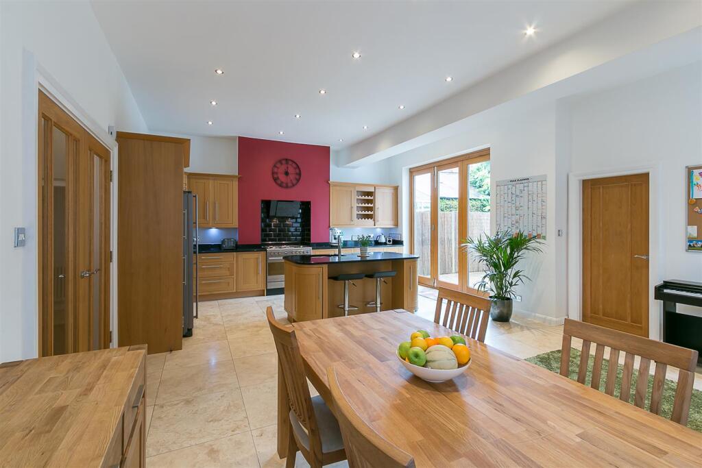 Kitchen/ Diner