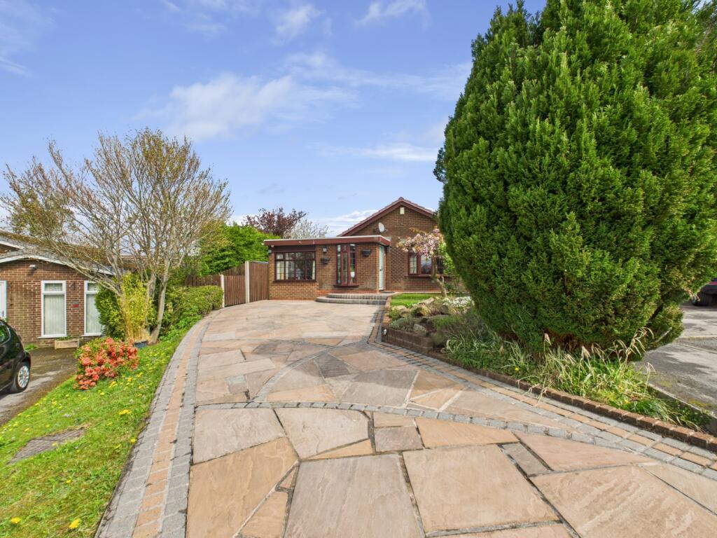 CAM03729G0-PR0020-STILL002