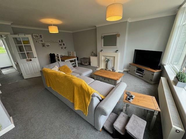 living room 1.jpg