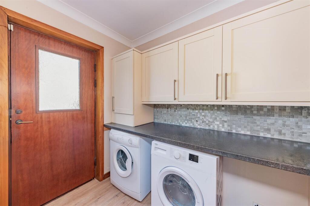 2A Victoria Street Monifieth-2.JPG