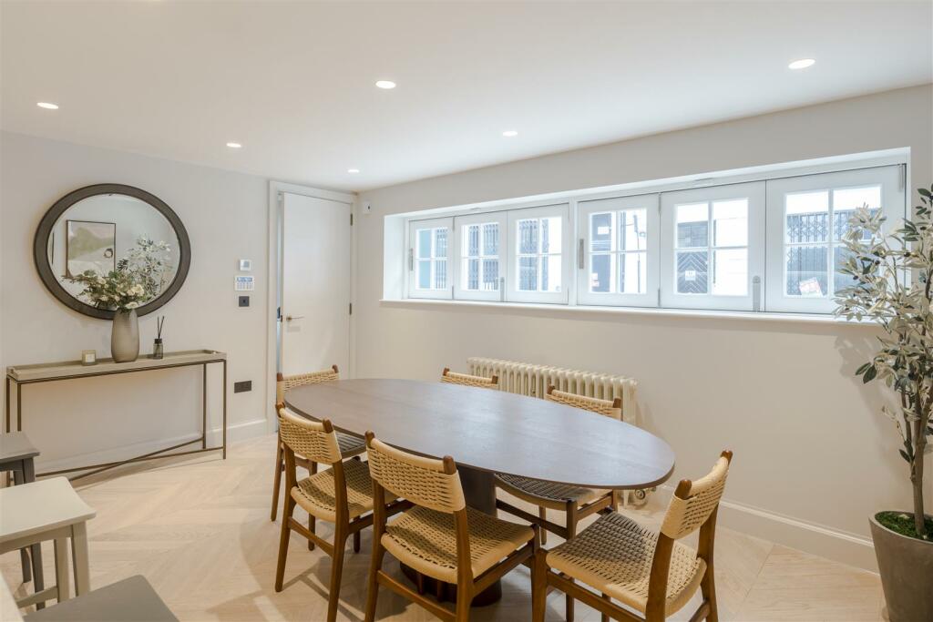 22 Ralph Court-26.jpg