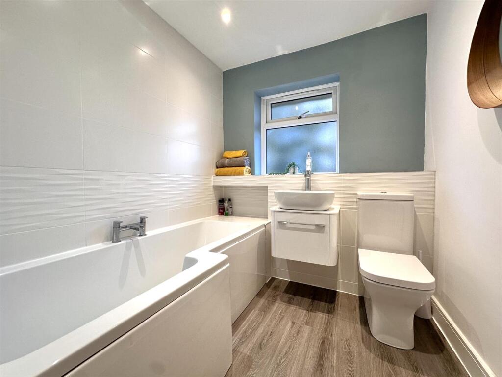 Contemporary Bathroom 372