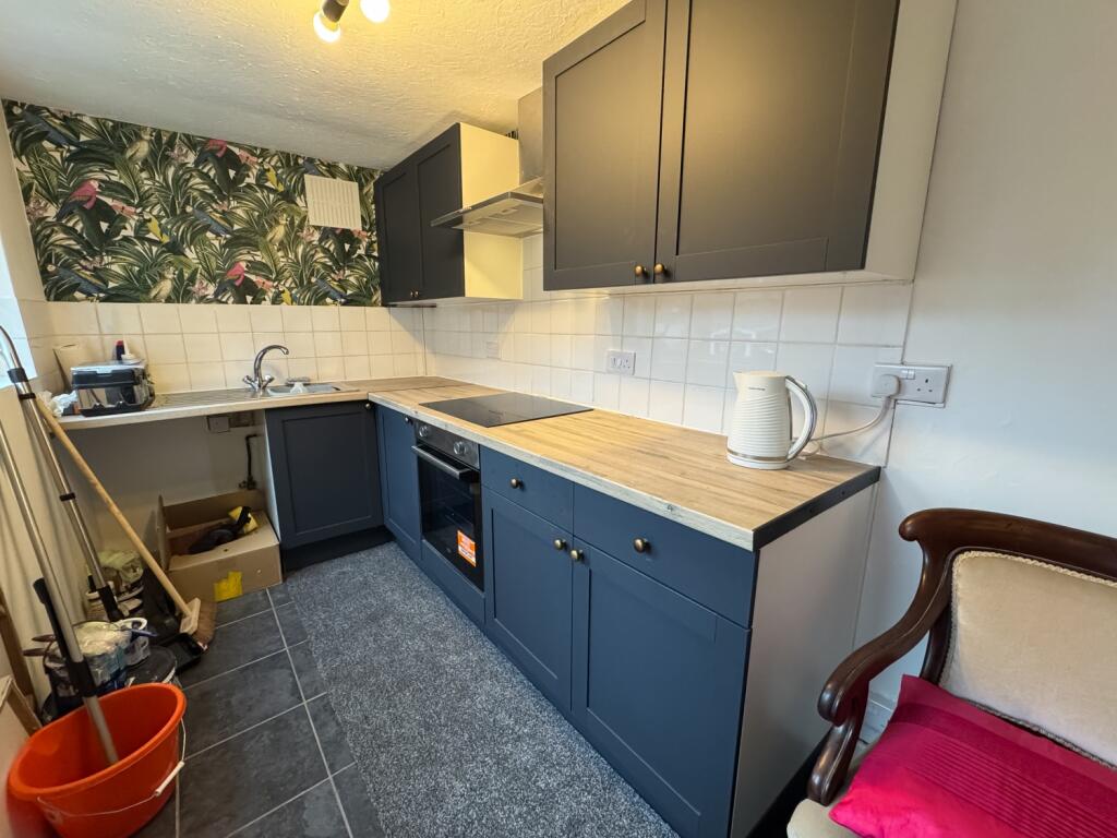 High Street Brotton EweMove-7