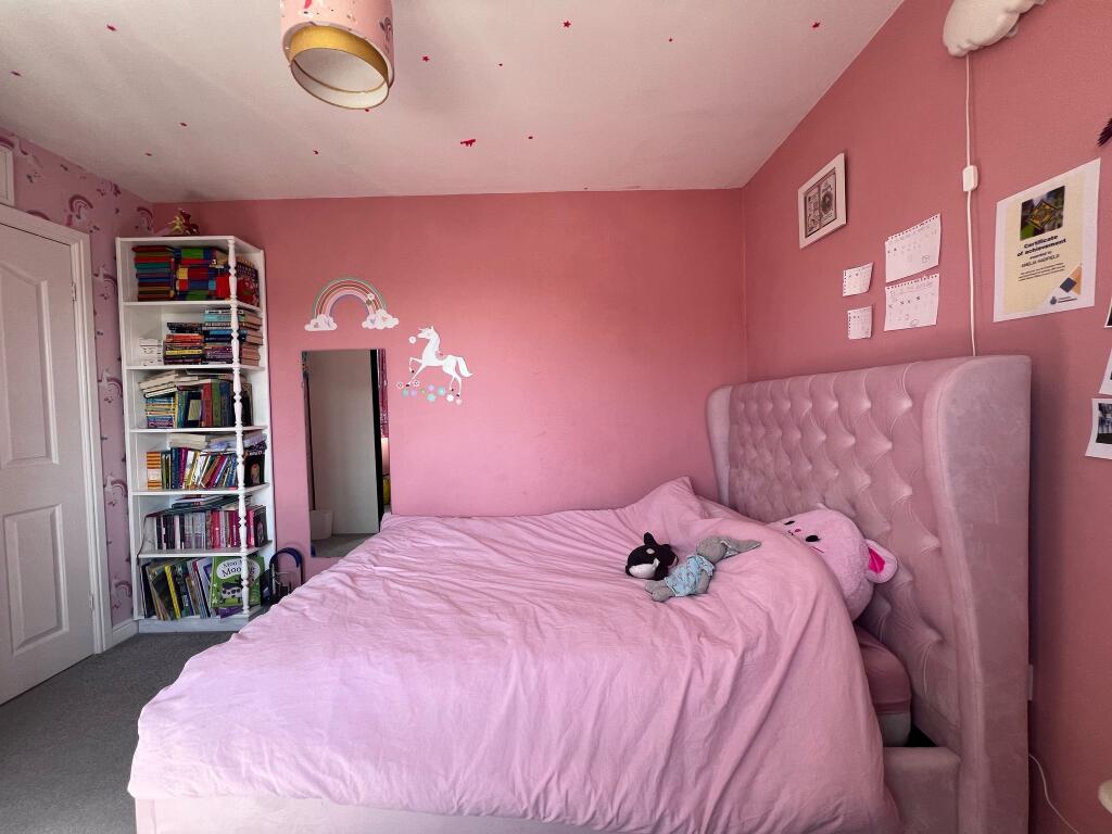 BEDROOM2 (2).jpg