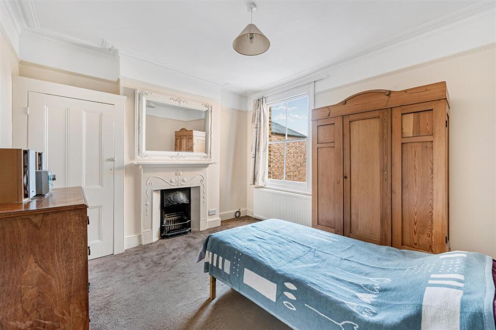 42 Lexden Road-10.jpg
