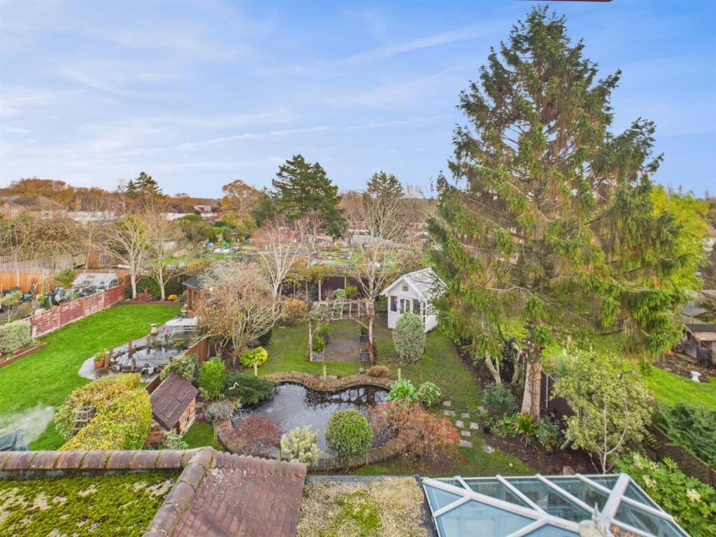 Loft View of Garden.jpg