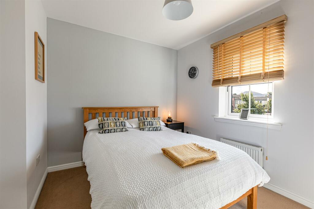 10 Queen Elizabetb Square Galashiels 37.JPG