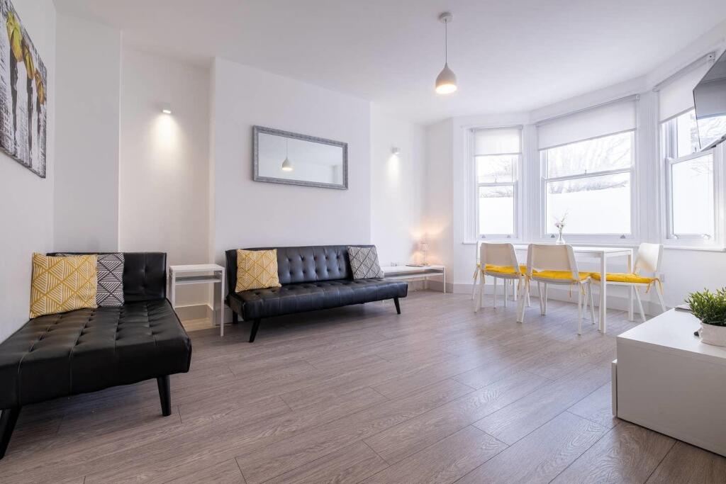 3, 10 Seafield Road (1).jpg