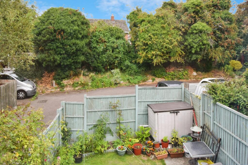 Garden &amp; Parking