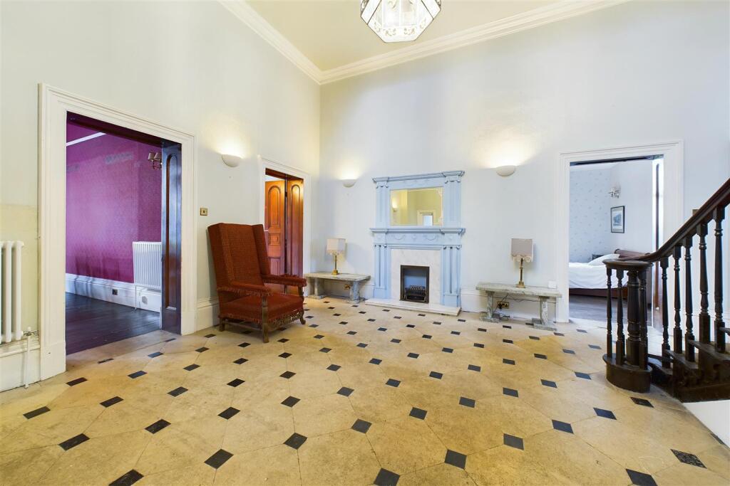 Rumwell Park, Wellington Road Rumwell, Taunton, TA