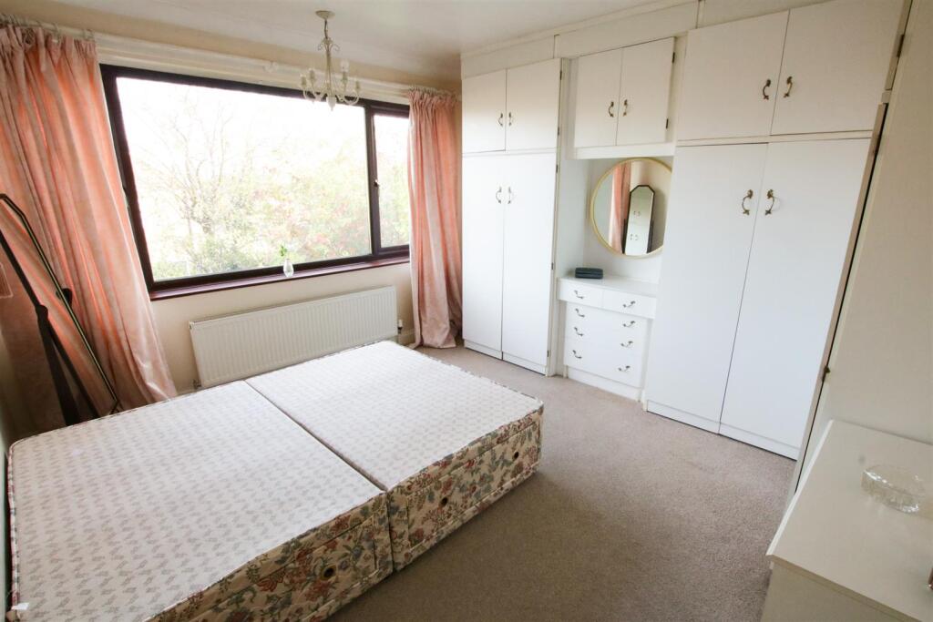 BEDROOM 2 FRONT