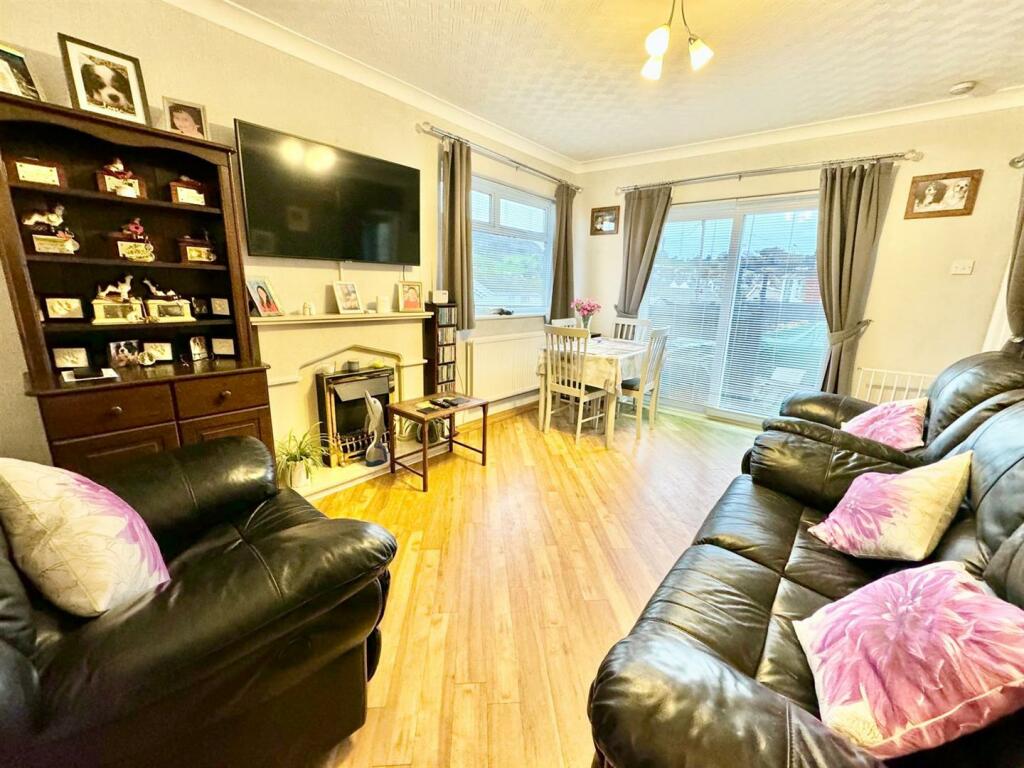 PHOTO-2024-12-01-15-22-44 (6).jpg