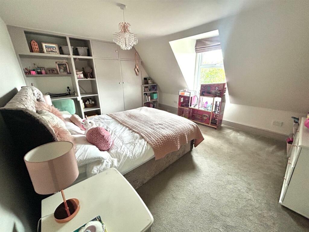 01323 438506