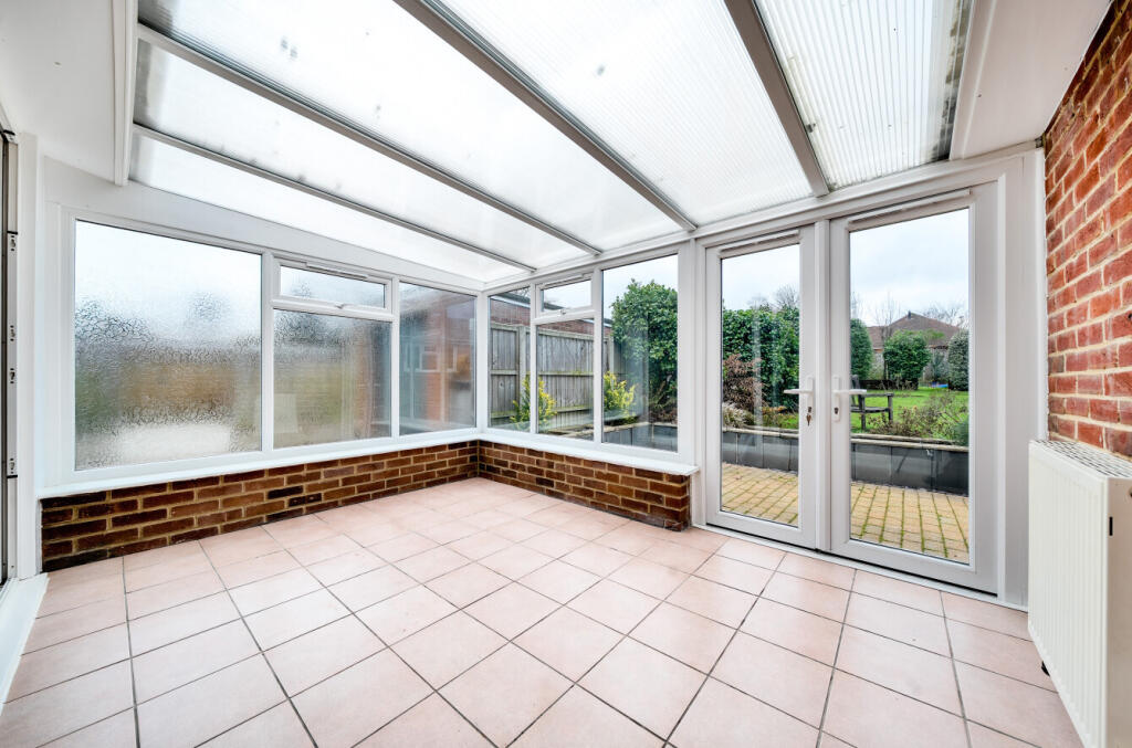 1393583-12-693ffb...