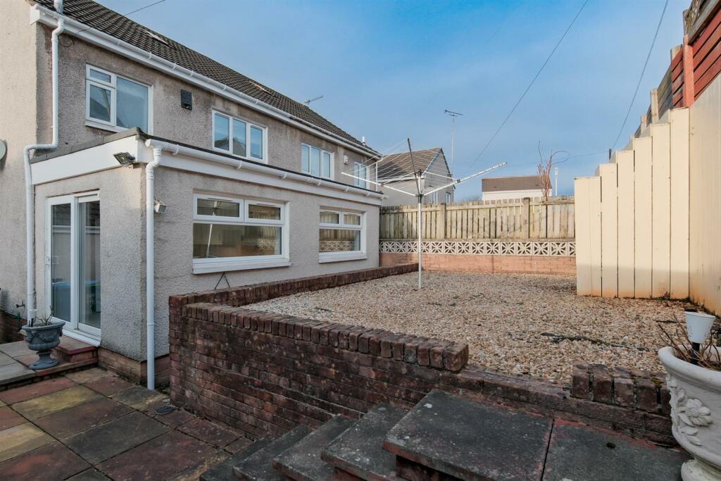 046-22 Ross Gardens Motherwell, ML1 3BE.jpg
