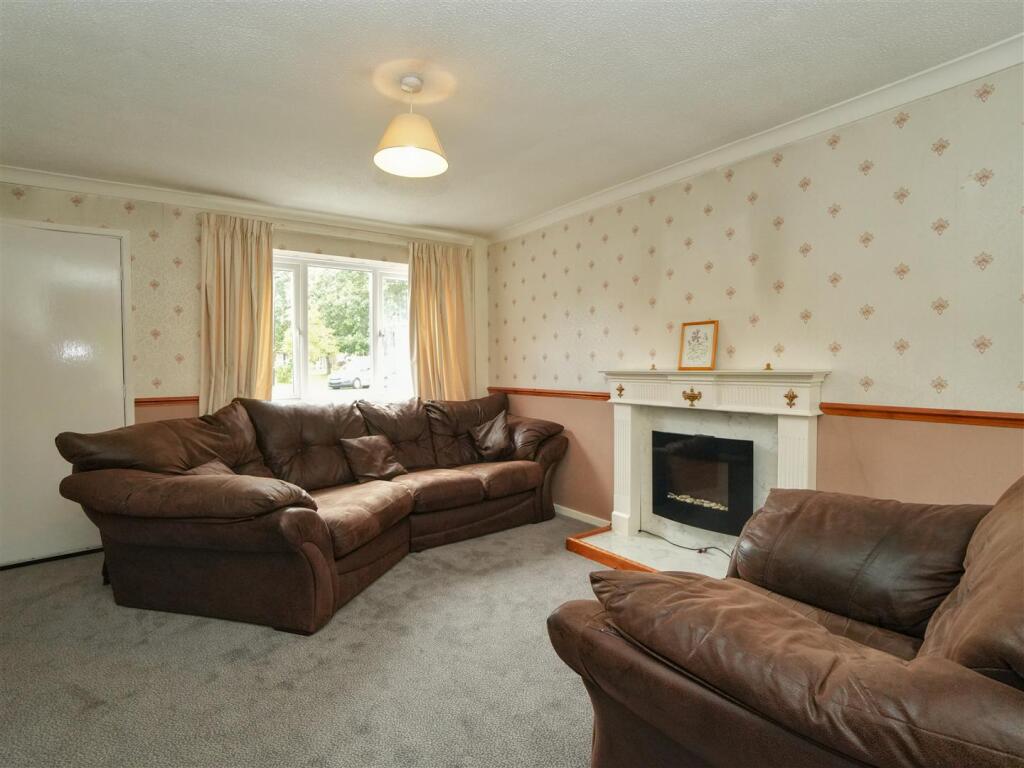 Dining Lounge