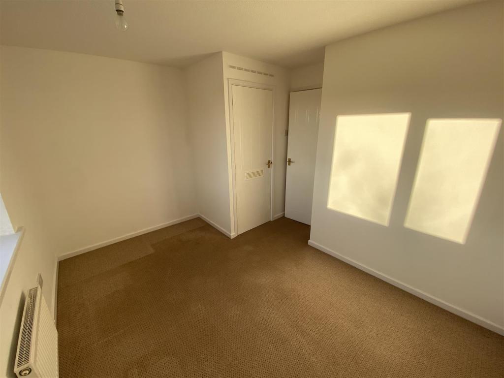 Bedroom 1.jpeg