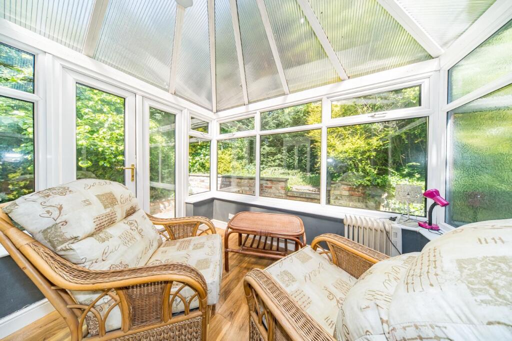 Flat 8 Derby Street conservatory 2.jpg