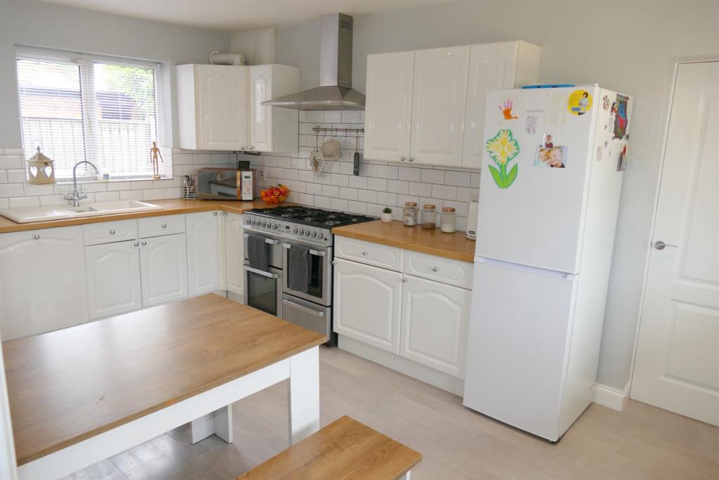 Kitchen+