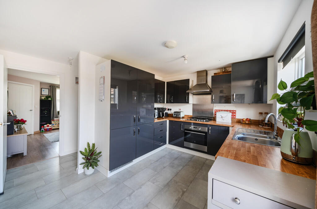 1298691-2-683742b...