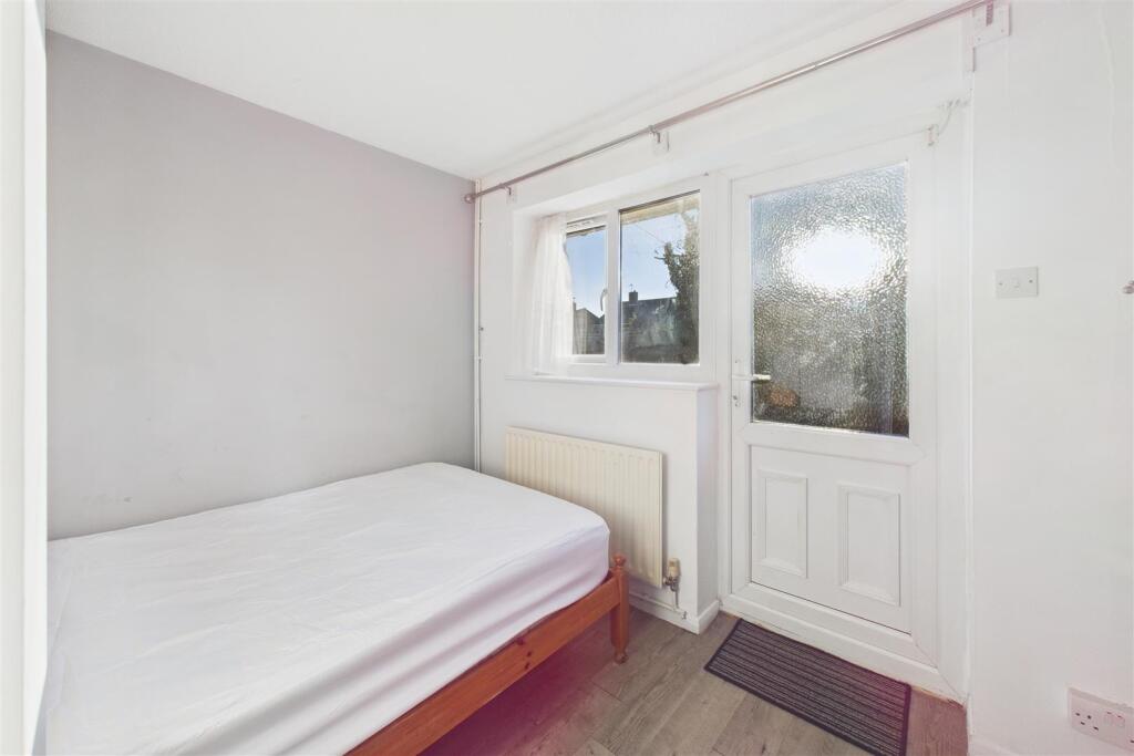 11 Benford Close, Downend, Bristol BS16 2UD | Free