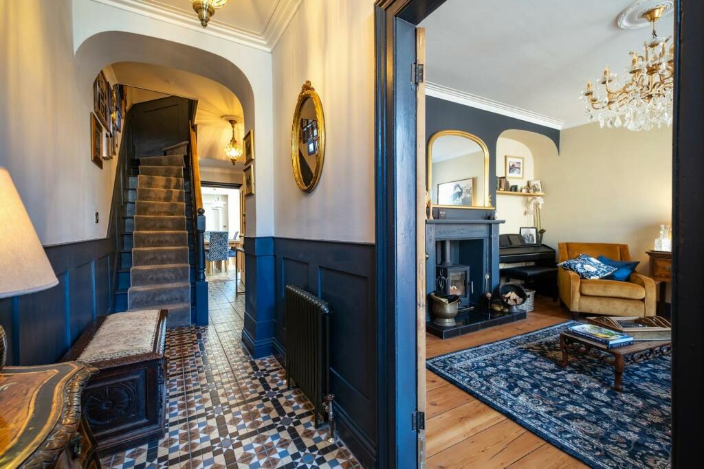 3 Out Risbygate-5.JPG