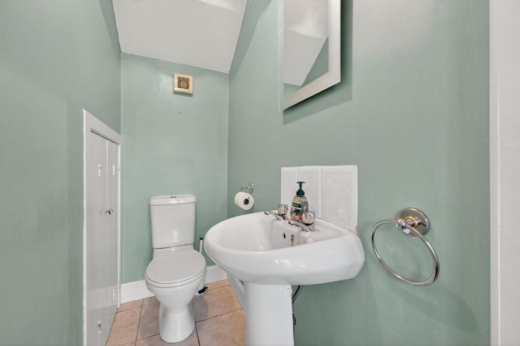 17_31 chapelton way, largs_17.jpg