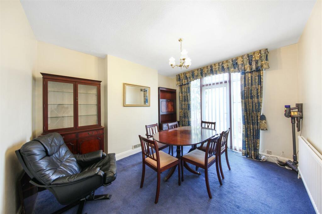 56 Dollis Hill Avenue - mGdaPsAse2TaeHPdCgts.jpg