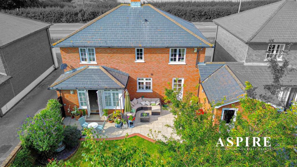 Aspire Estate Agents100.jpg