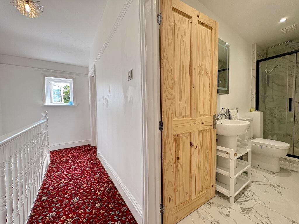 2nd floor landing
