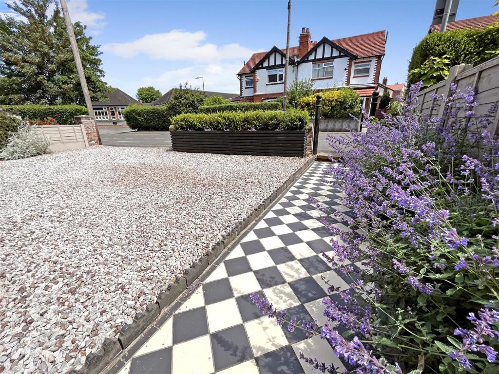 Driveway.jpg