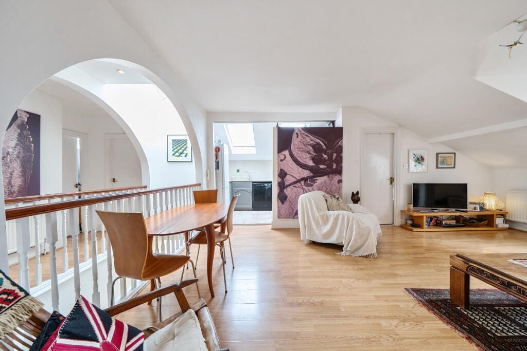 1303656-16-683ec6...