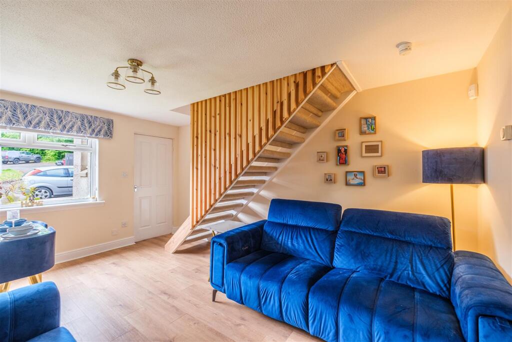 Ailsa Court-11.jpg