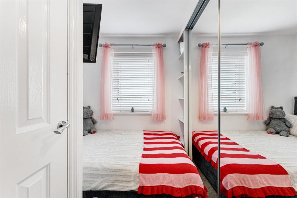 18 Porchester Road-1.jpg