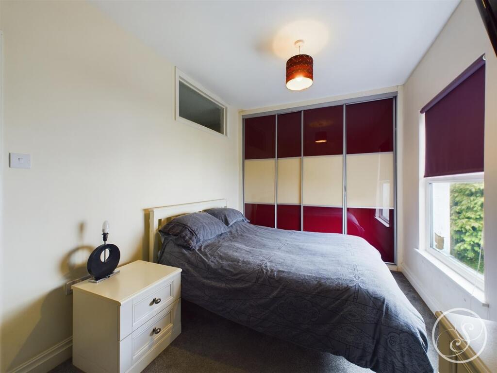 Bed 1