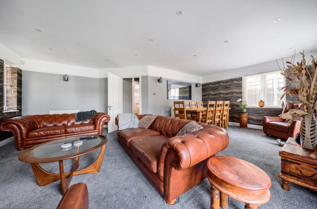 1297225-28-682c9e...