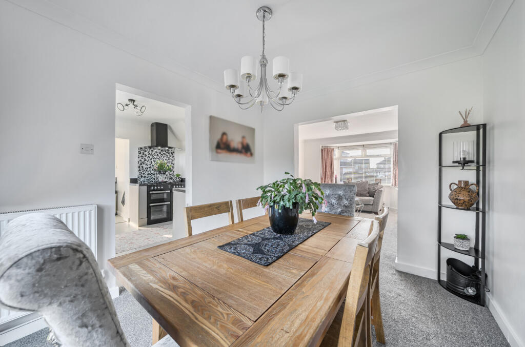 1384635126925a4f947683