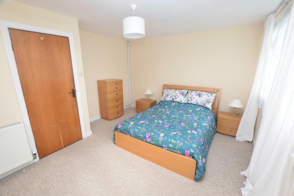 Flat 2 Bedroom